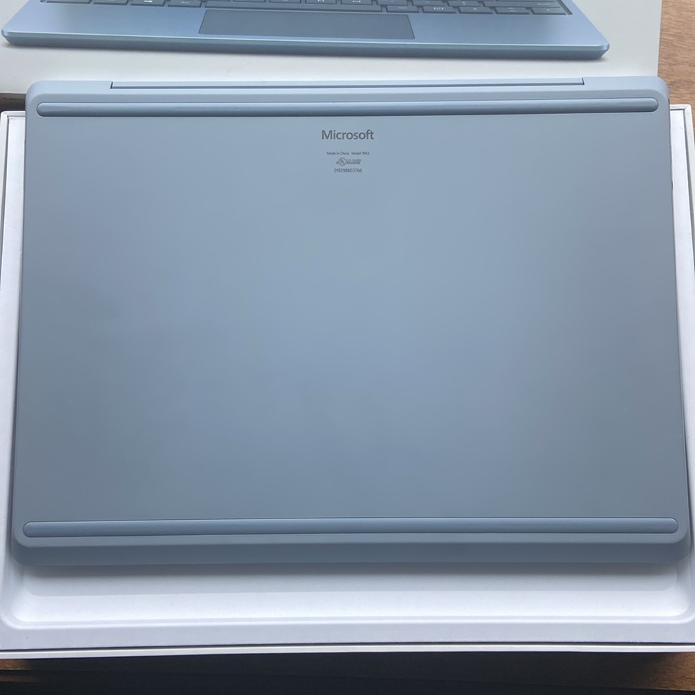 Microsoft Surface Laptop Go - Ice Blue, touchscreen, gently used. - Picture 16 of 16